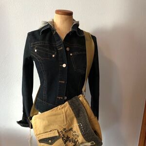 Younique Juniors Dark Denim Jean Jacket with Hoodie Size Small